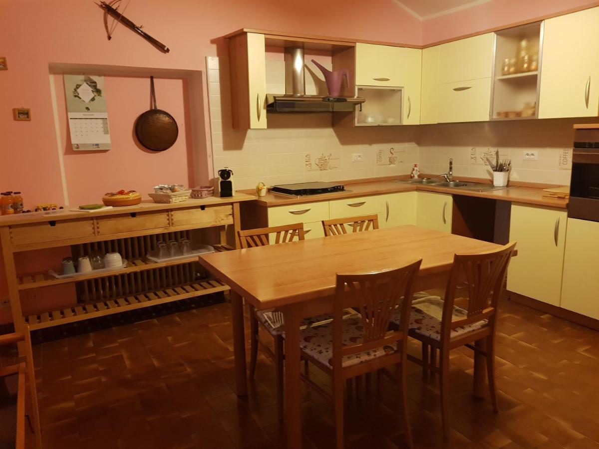 Una Volta Anticamente Cascinette Buitenkant foto