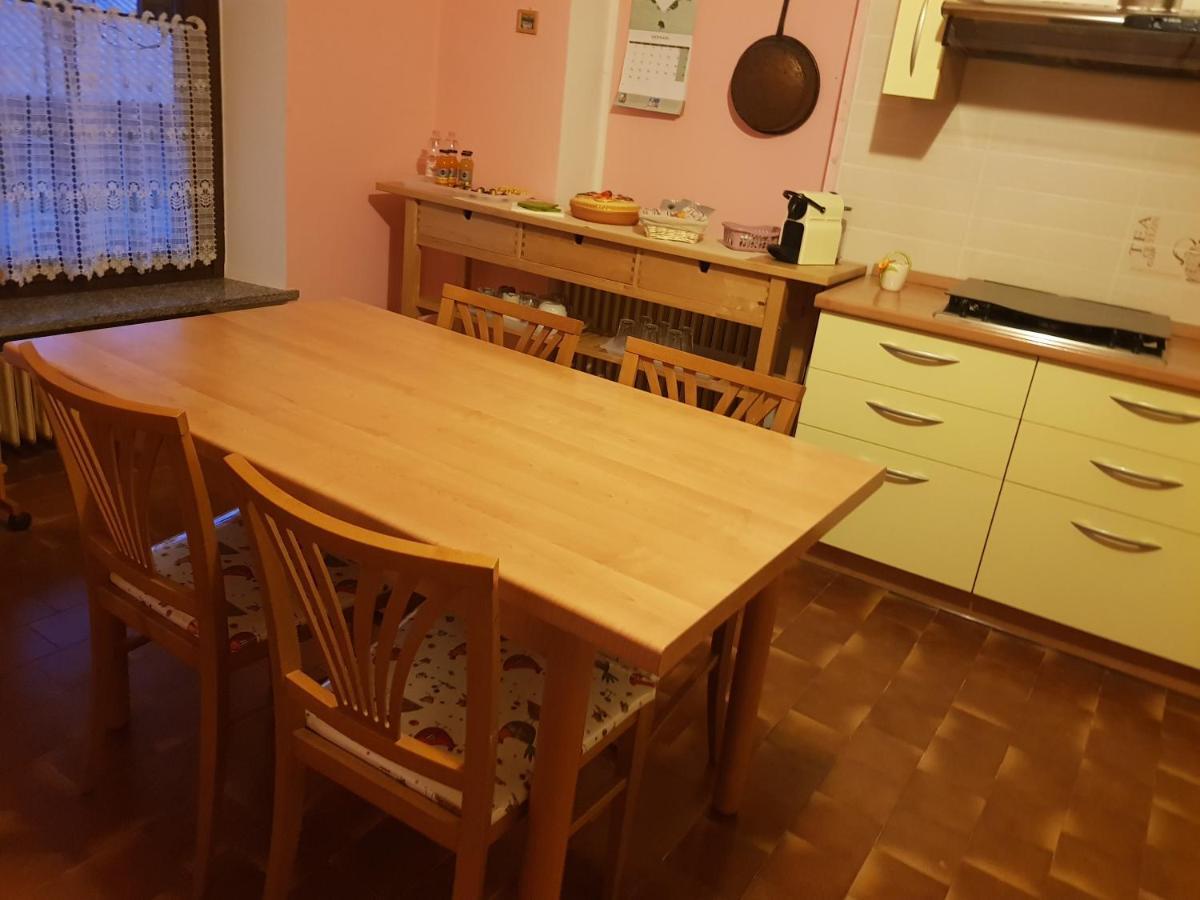 Una Volta Anticamente Cascinette Buitenkant foto