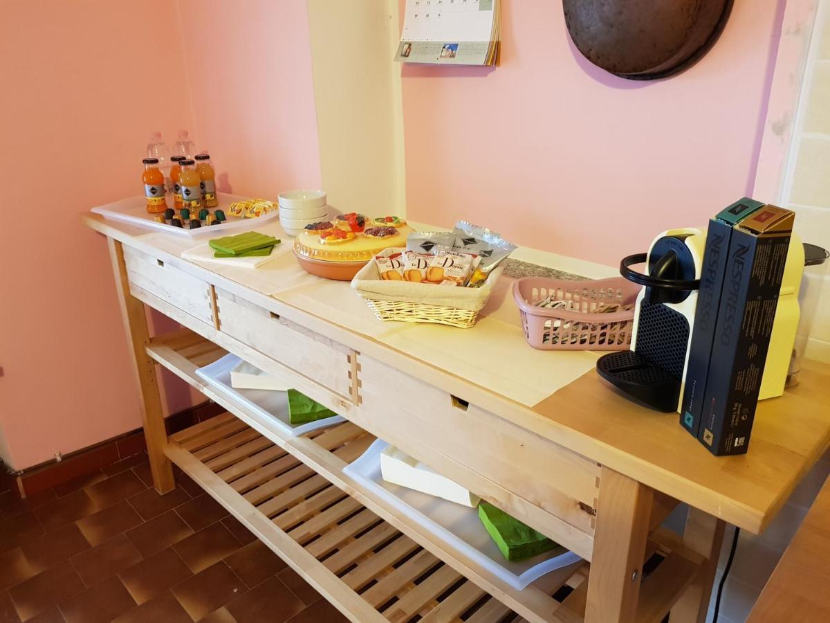 Una Volta Anticamente Cascinette Buitenkant foto